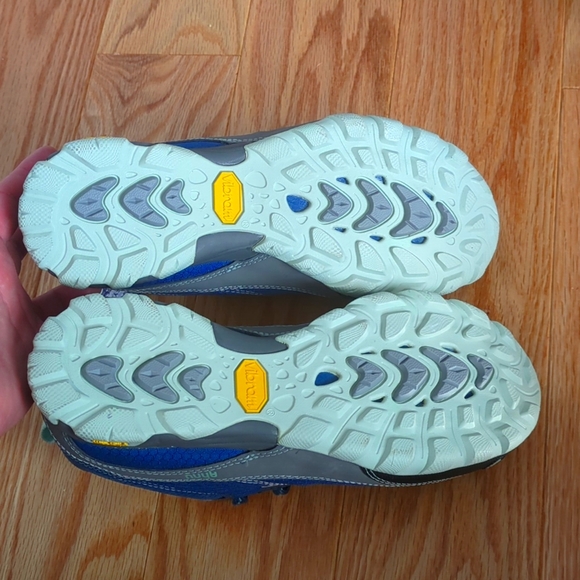 New Ahnu Sugarpine Women's Air Mesh Waterproof Hiking Boot, Size 6 - Picture 6 of 11